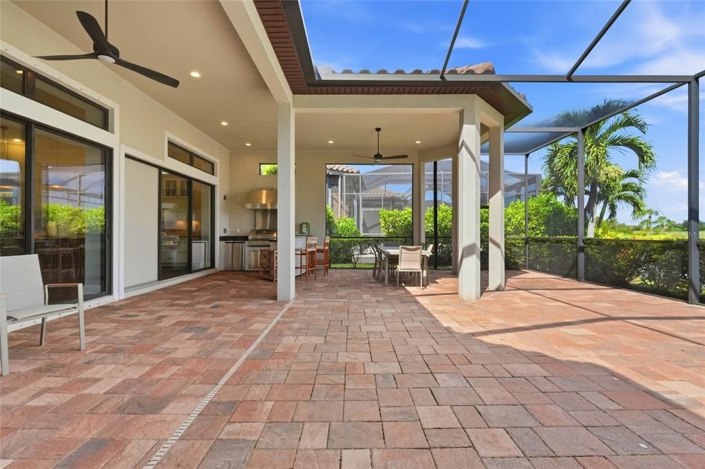 : $1,425,000 (3 beds, 3 baths, 2875 Square Feet)