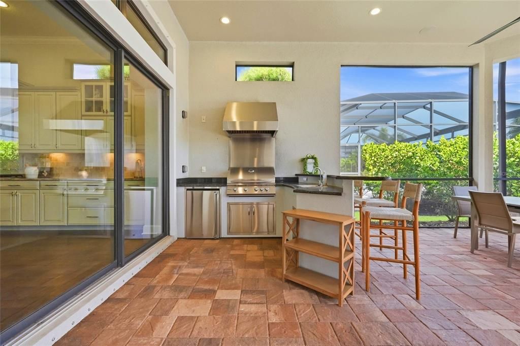 : $1,425,000 (3 beds, 3 baths, 2875 Square Feet)