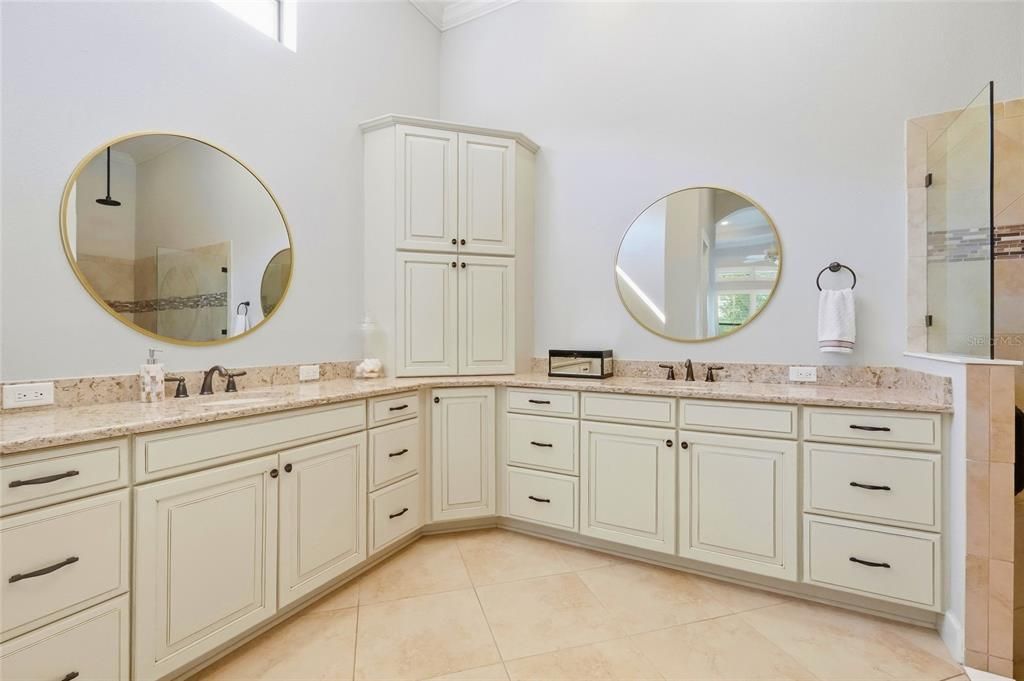 : $1,425,000 (3 beds, 3 baths, 2875 Square Feet)