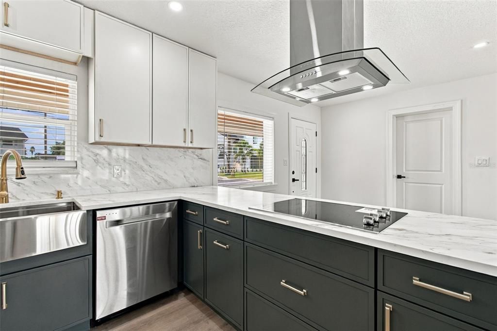 For Sale: $795,000 (3 beds, 4 baths, 1970 Square Feet)
