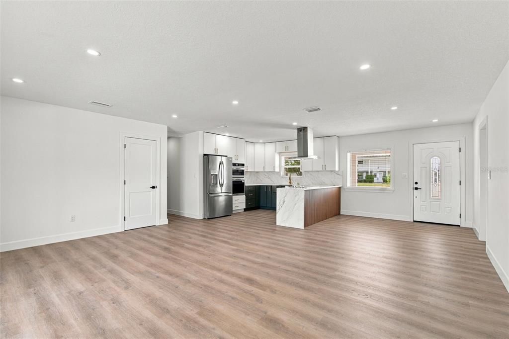 For Sale: $795,000 (3 beds, 4 baths, 1970 Square Feet)