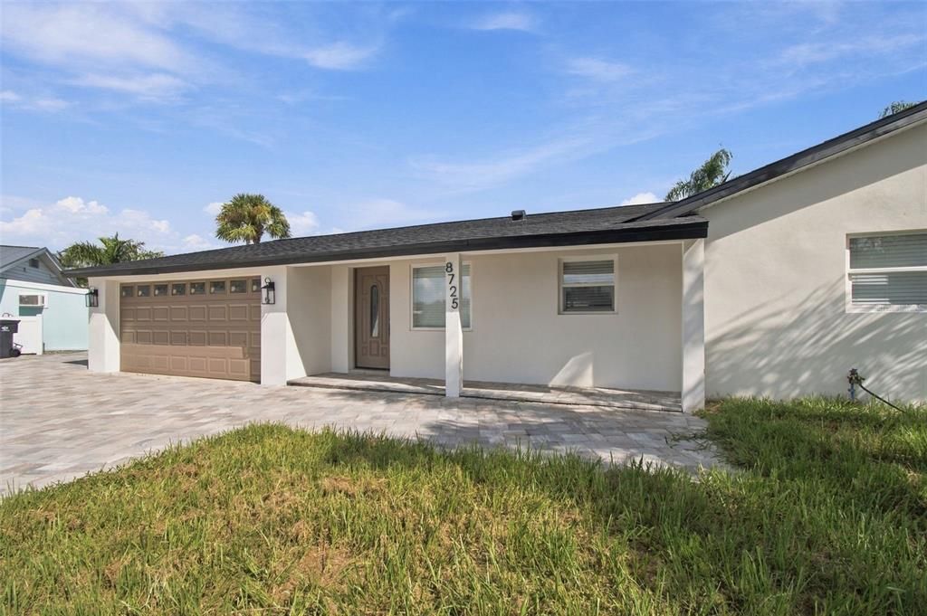 For Sale: $795,000 (3 beds, 4 baths, 1970 Square Feet)
