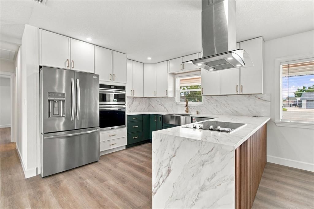 For Sale: $795,000 (3 beds, 4 baths, 1970 Square Feet)