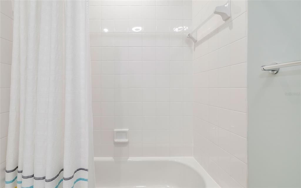 En Venta: $390,000 (3 camas, 2 baños, 1672 Pies cuadrados)