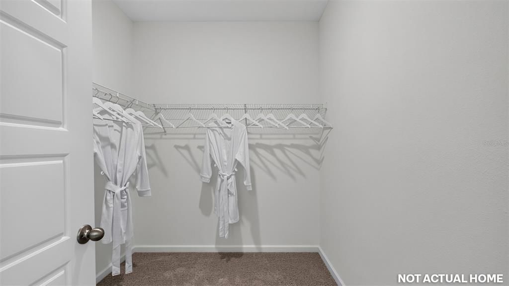 For Sale: $385,400 (4 beds, 2 baths, 1774 Square Feet)