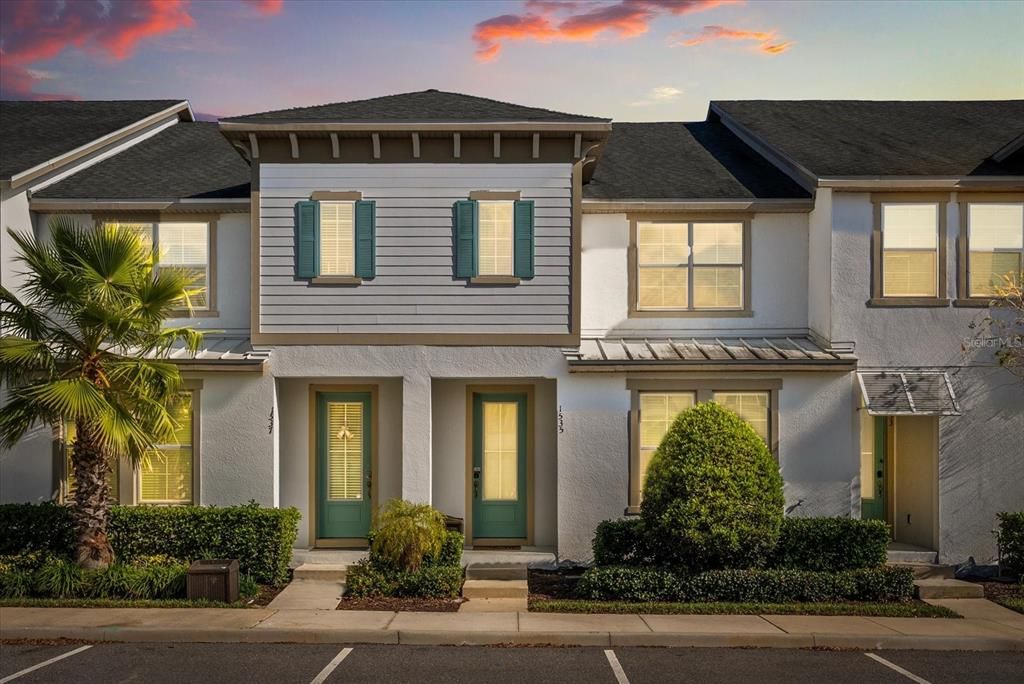 En Venta: $469,900 (4 camas, 4 baños, 2090 Pies cuadrados)