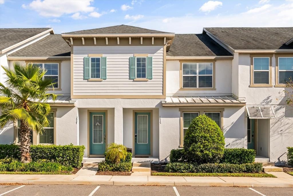 En Venta: $469,900 (4 camas, 4 baños, 2090 Pies cuadrados)