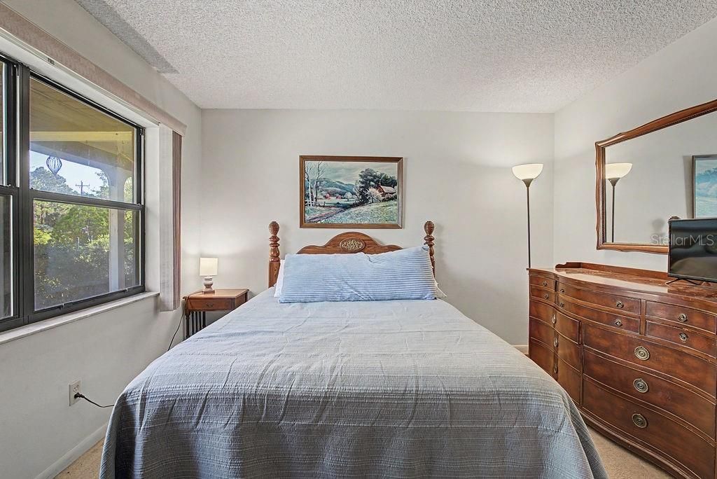 En Venta: $329,900 (3 camas, 2 baños, 2000 Pies cuadrados)