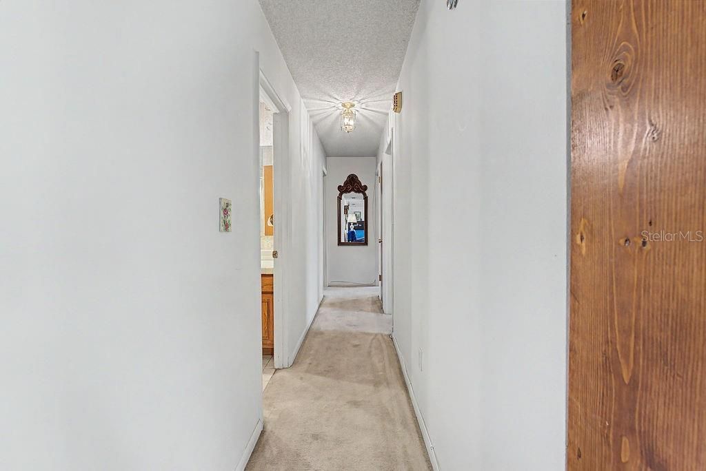 En Venta: $329,900 (3 camas, 2 baños, 2000 Pies cuadrados)