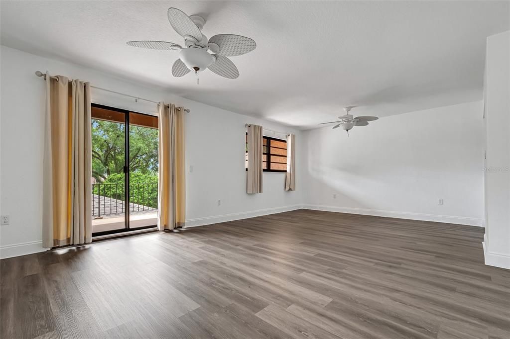 For Rent: $2,100 (2 beds, 2 baths, 2288 Square Feet)