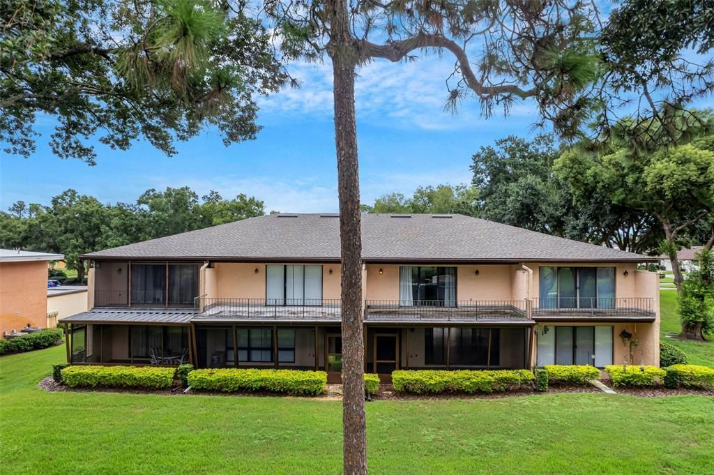 For Rent: $2,100 (2 beds, 2 baths, 2288 Square Feet)