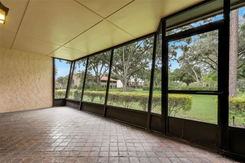 For Rent: $2,100 (2 beds, 2 baths, 2288 Square Feet)