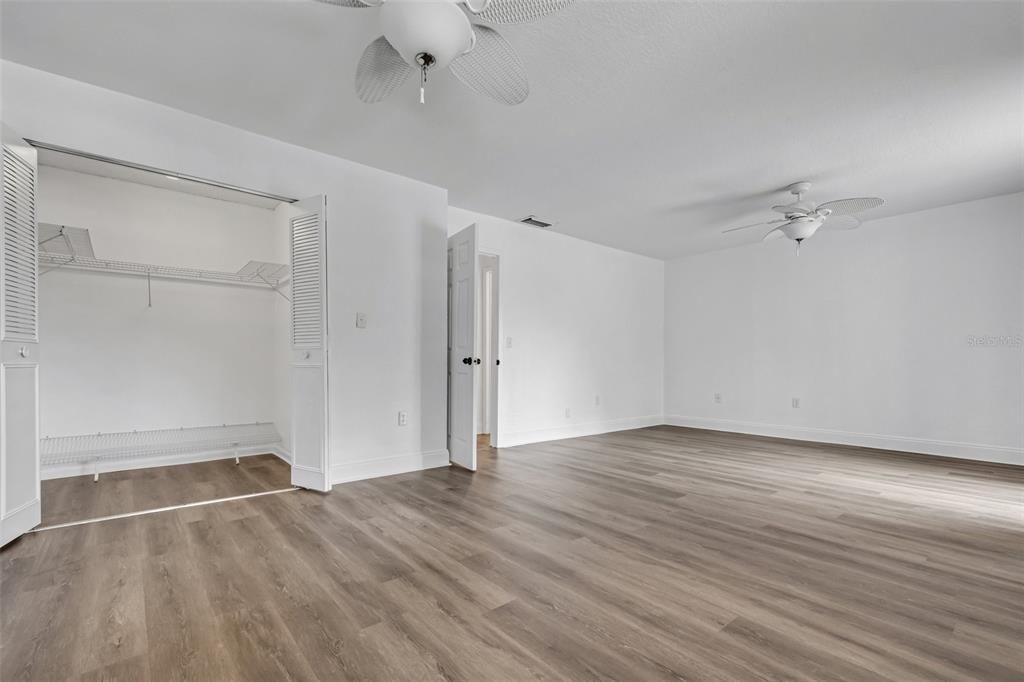 For Rent: $2,100 (2 beds, 2 baths, 2288 Square Feet)