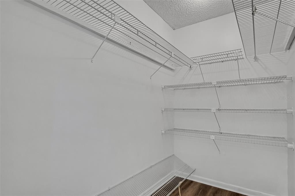 For Rent: $2,100 (2 beds, 2 baths, 2288 Square Feet)