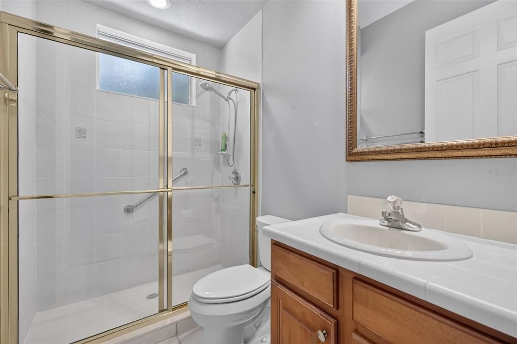 En Venta: $250,000 (3 camas, 2 baños, 1824 Pies cuadrados)