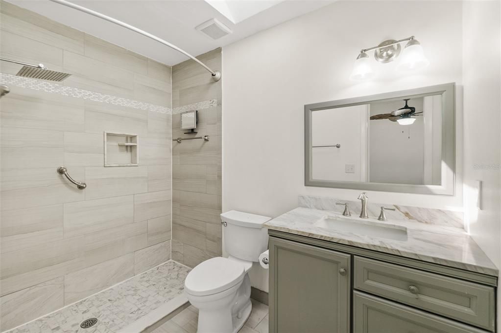 En Venta: $369,000 (3 camas, 2 baños, 1433 Pies cuadrados)