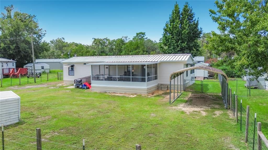 For Sale: $140,000 (2 beds, 1 baths, 992 Square Feet)