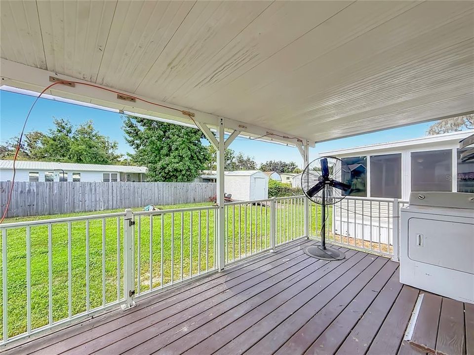 For Sale: $140,000 (2 beds, 1 baths, 992 Square Feet)