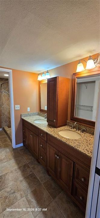 В аренду: $1,600 (2 спален, 2 ванн, 1150 Квадратных фут)