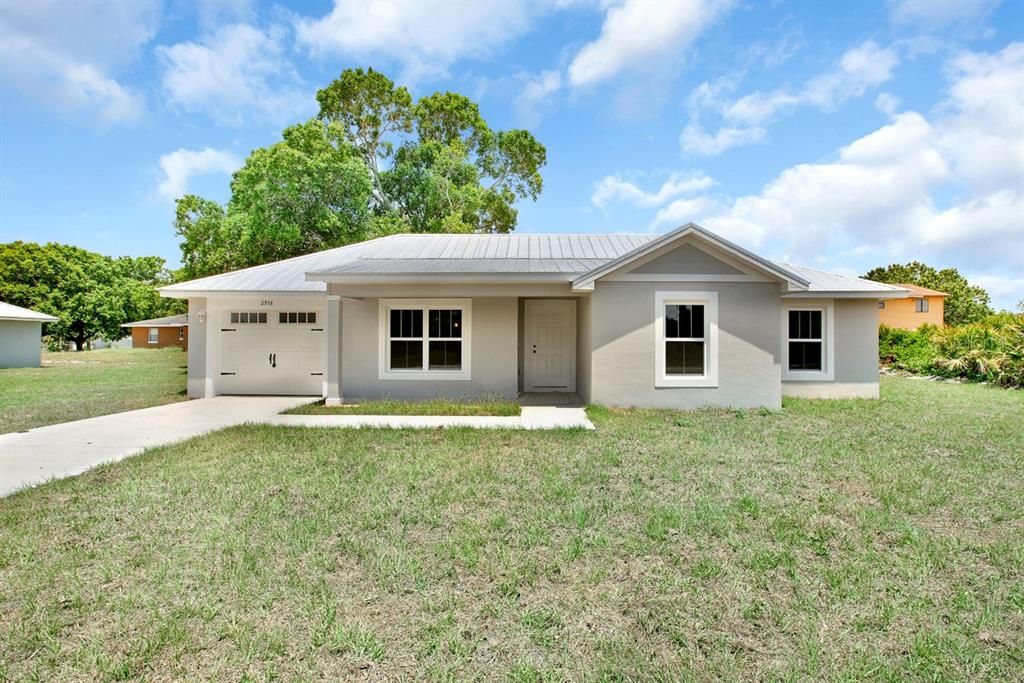 For Sale: $269,900 (3 beds, 2 baths, 1128 Square Feet)