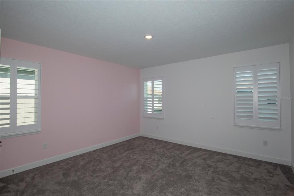 For Rent: $4,140 (4 beds, 3 baths, 3094 Square Feet)