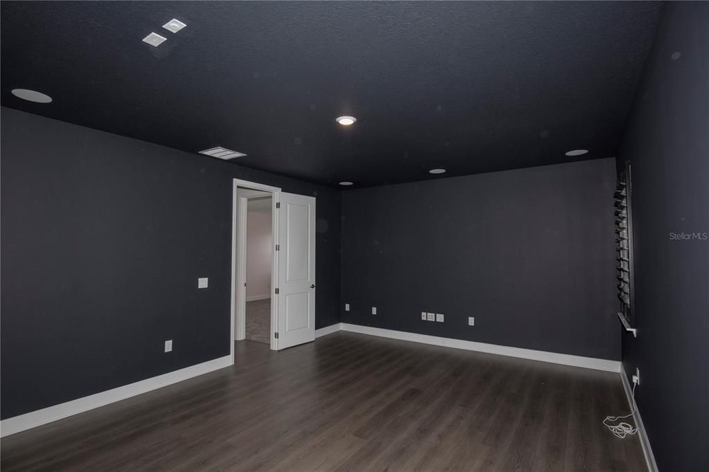 For Rent: $4,140 (4 beds, 3 baths, 3094 Square Feet)