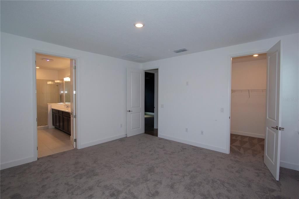 For Rent: $4,140 (4 beds, 3 baths, 3094 Square Feet)