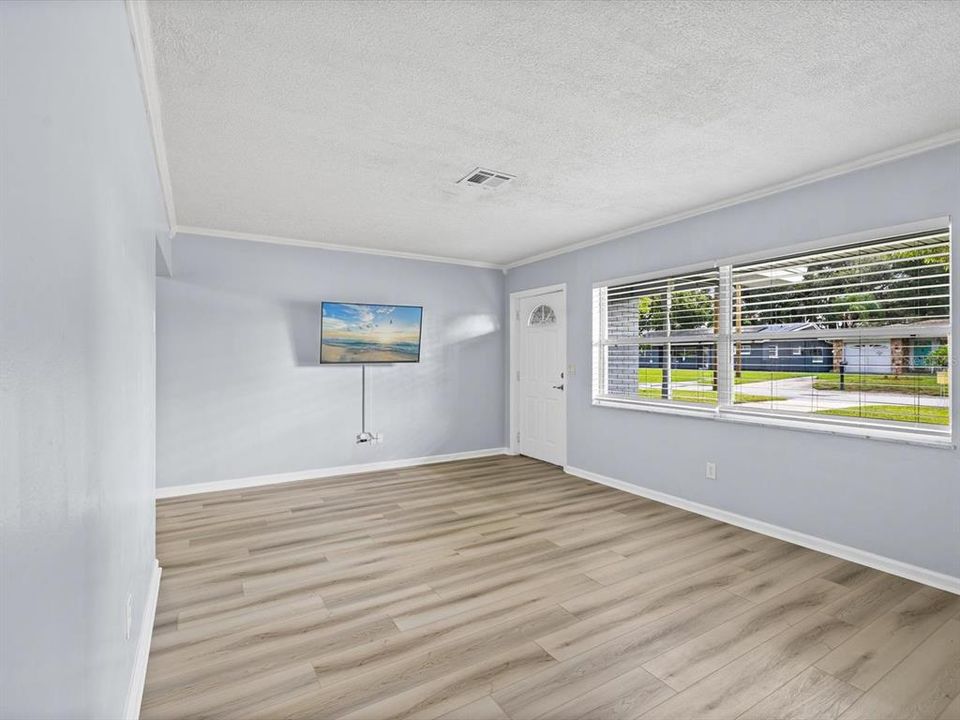 На продажу: $375,000 (2 спален, 2 ванн, 1122 Квадратных фут)