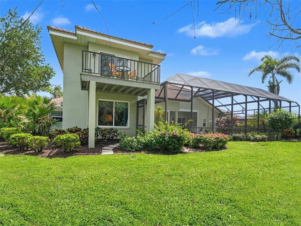 Activo con contrato: $695,000 (4 camas, 3 baños, 2752 Pies cuadrados)