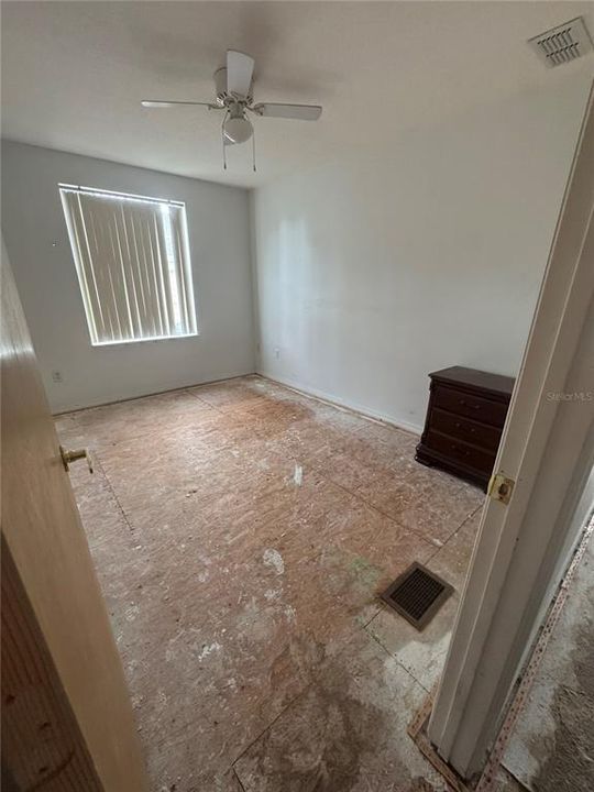 En Venta: $230,000 (4 camas, 3 baños, 1881 Pies cuadrados)