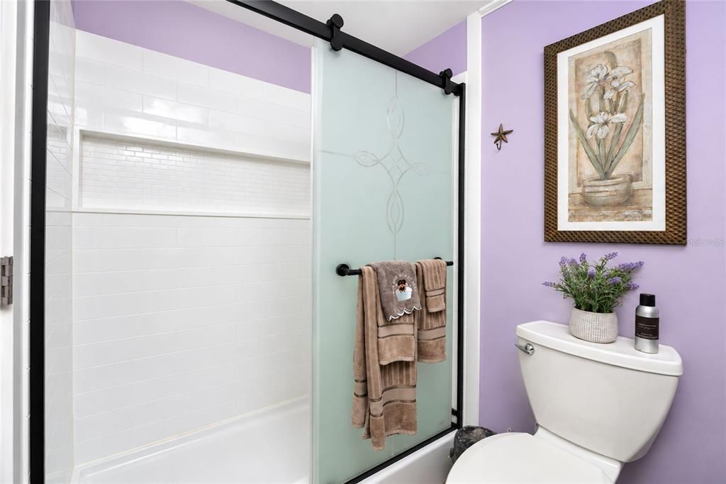 For Sale: $199,900 (2 beds, 2 baths, 1071 Square Feet)