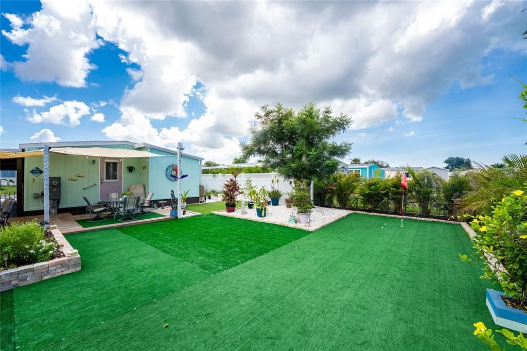 For Sale: $199,900 (2 beds, 2 baths, 1071 Square Feet)