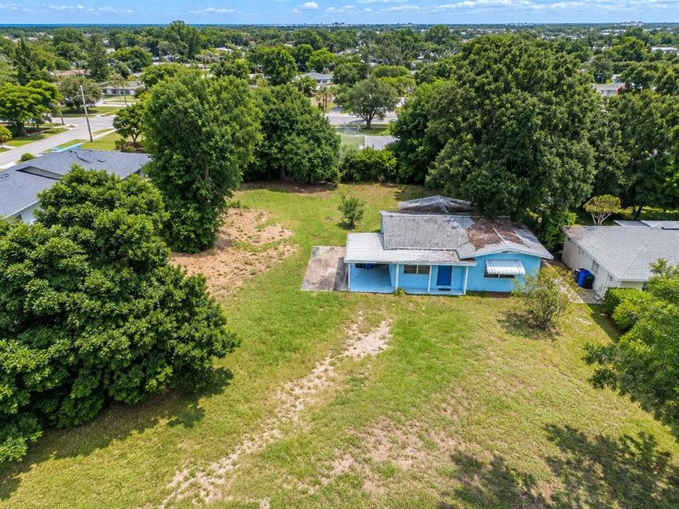 For Sale: $189,000 (2 beds, 1 baths, 750 Square Feet)