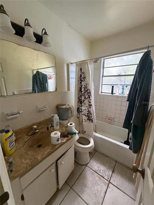 For Sale: $189,000 (2 beds, 1 baths, 750 Square Feet)
