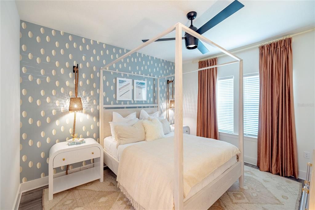 For Rent: $2,413 (2 beds, 2 baths, 1294 Square Feet)