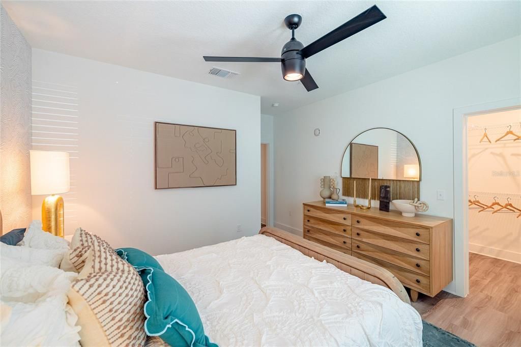 For Rent: $2,413 (2 beds, 2 baths, 1294 Square Feet)