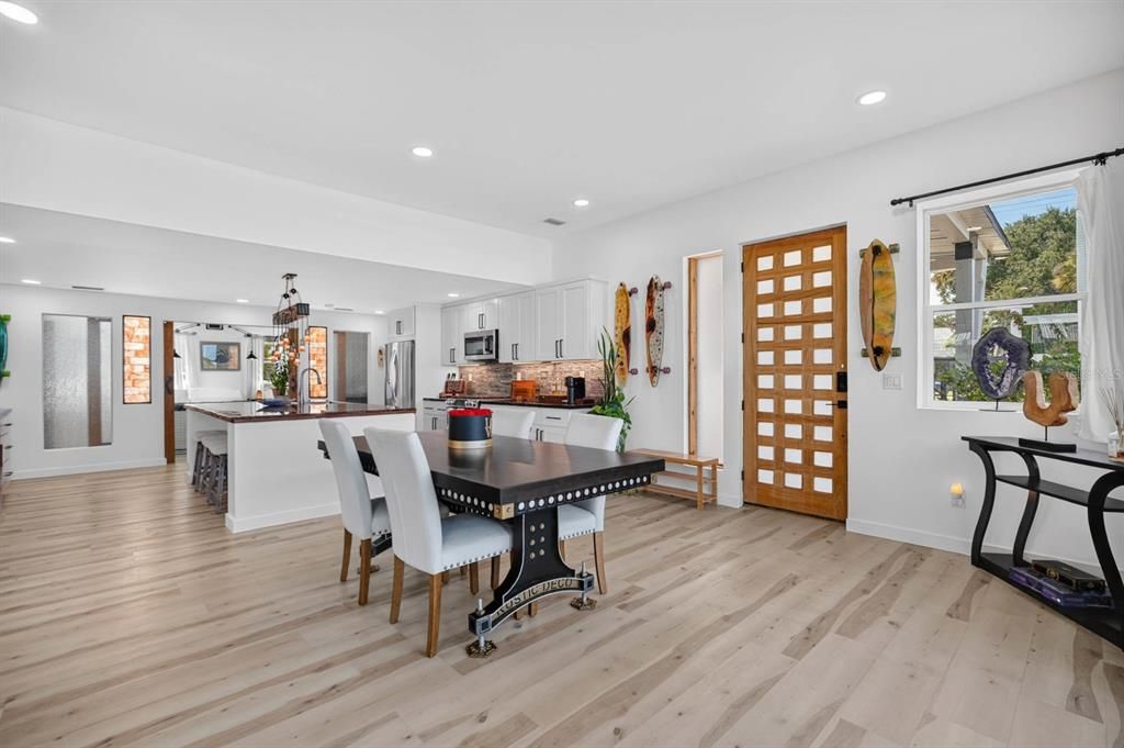 For Sale: $874,000 (3 beds, 3 baths, 2250 Square Feet)