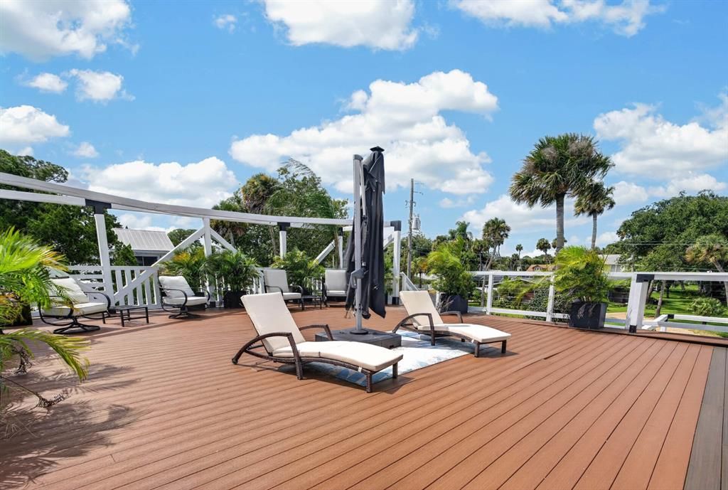 For Sale: $874,000 (3 beds, 3 baths, 2250 Square Feet)