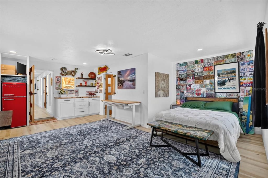 For Sale: $874,000 (3 beds, 3 baths, 2250 Square Feet)