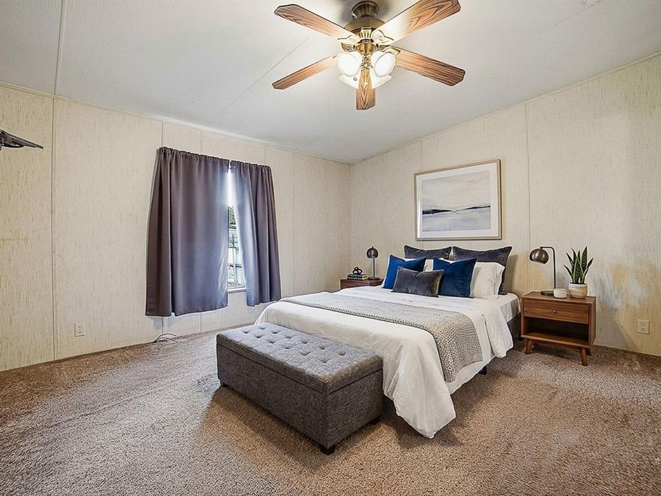 For Sale: $199,000 (4 beds, 2 baths, 1620 Square Feet)