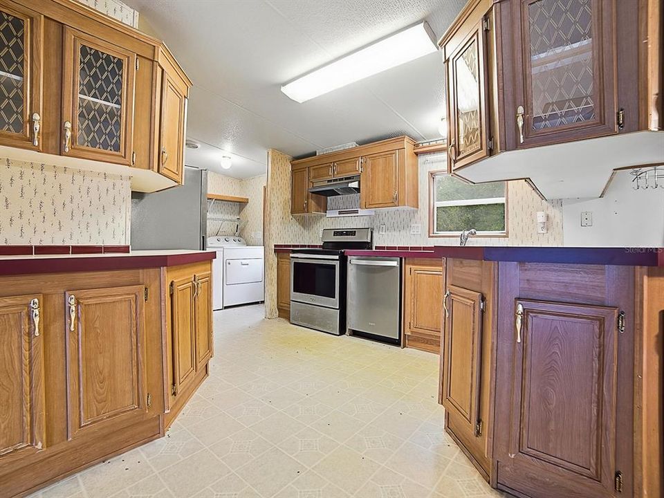 For Sale: $199,000 (4 beds, 2 baths, 1620 Square Feet)