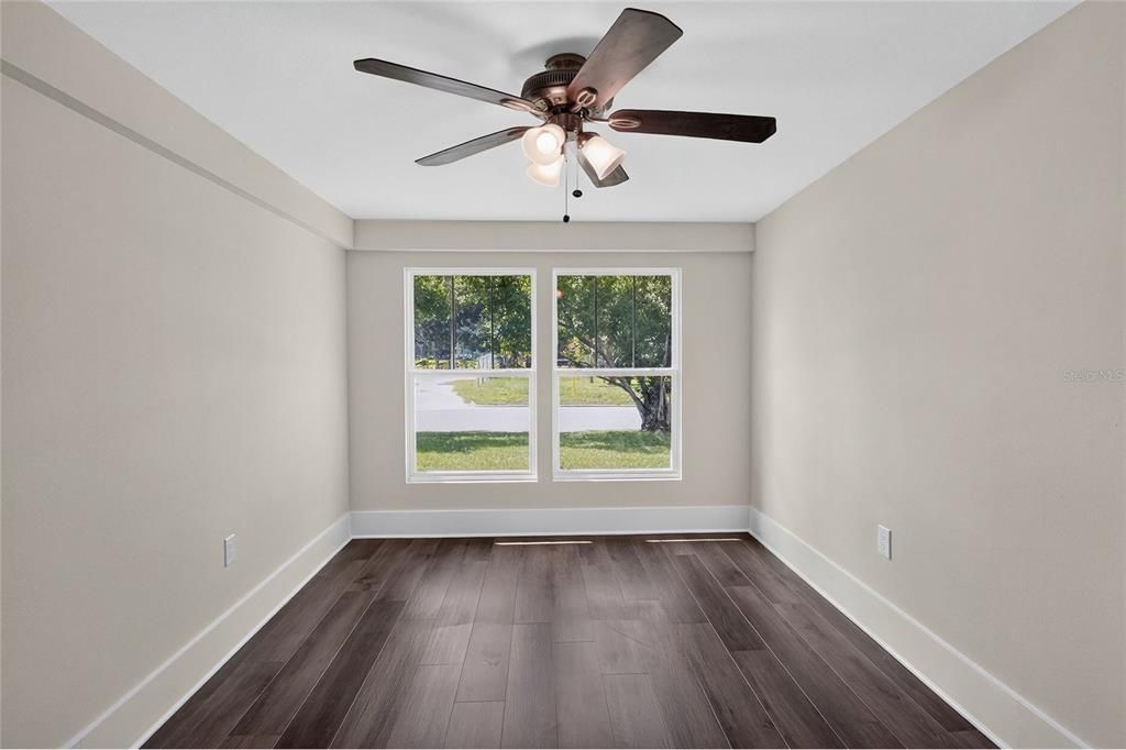 Activo con contrato: $325,000 (3 camas, 2 baños, 1524 Pies cuadrados)