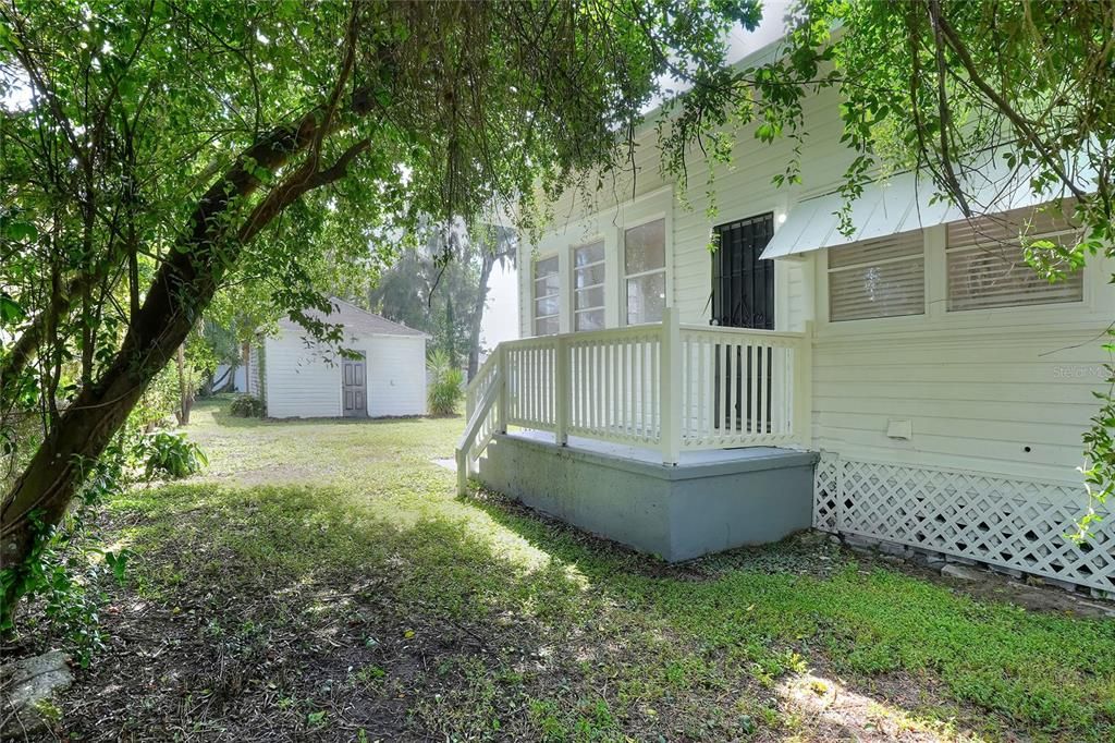 Activo con contrato: $325,000 (3 camas, 2 baños, 1524 Pies cuadrados)