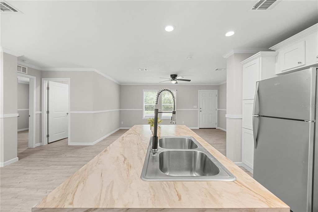 En Venta: $249,900 (3 camas, 2 baños, 1280 Pies cuadrados)
