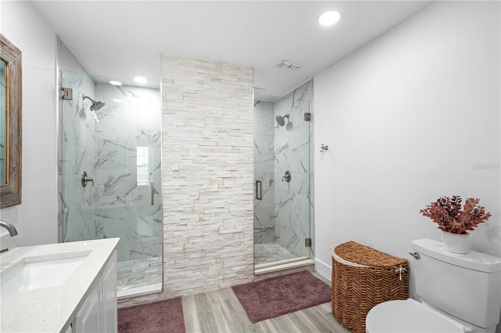 En Venta: $579,000 (4 camas, 3 baños, 3120 Pies cuadrados)