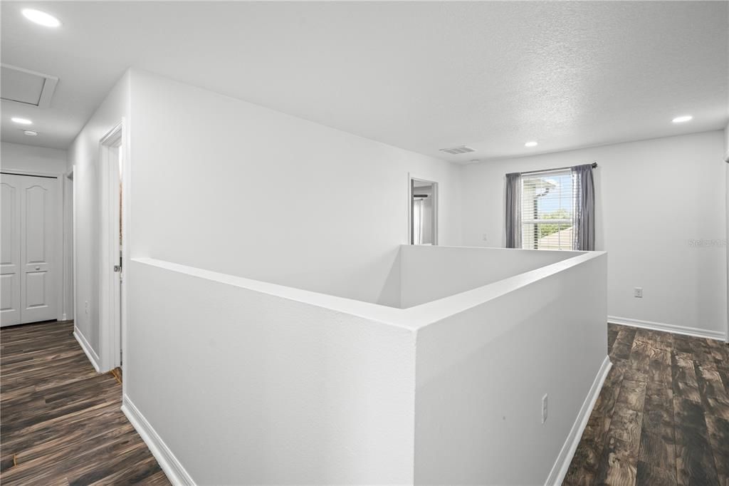 En Venta: $579,000 (4 camas, 3 baños, 3120 Pies cuadrados)