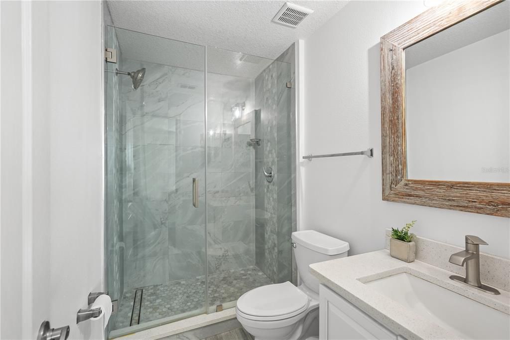 En Venta: $579,000 (4 camas, 3 baños, 3120 Pies cuadrados)