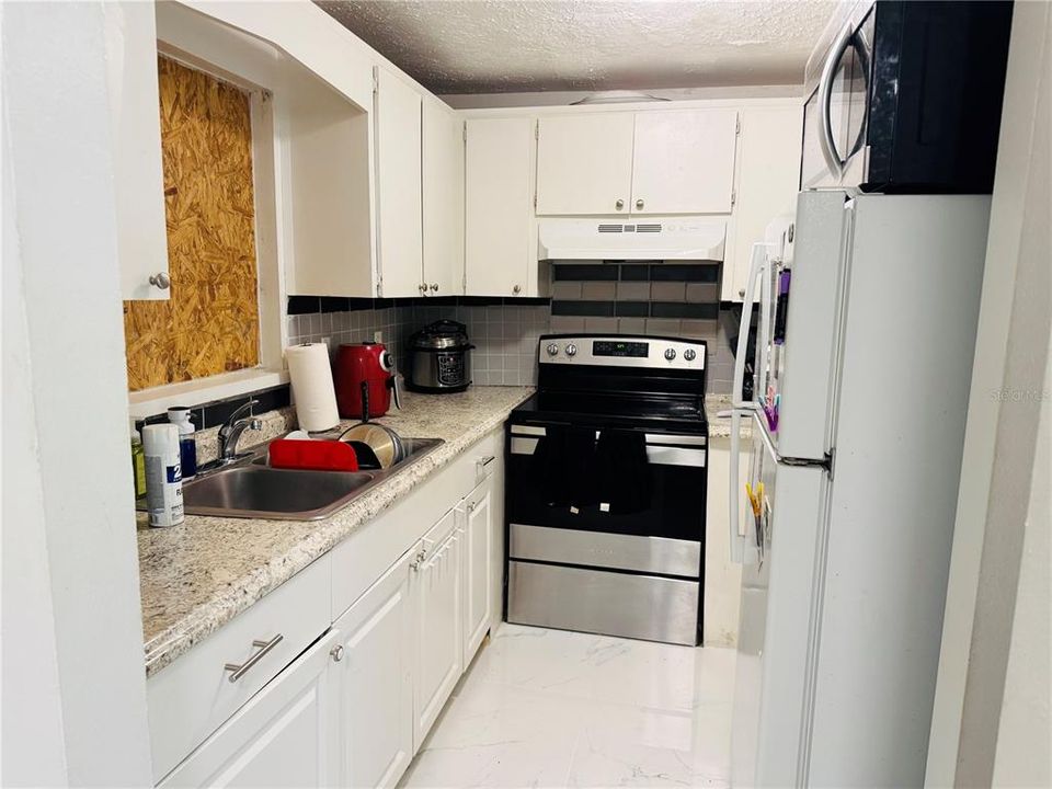 For Rent: $2,100 (2 beds, 2 baths, 1248 Square Feet)