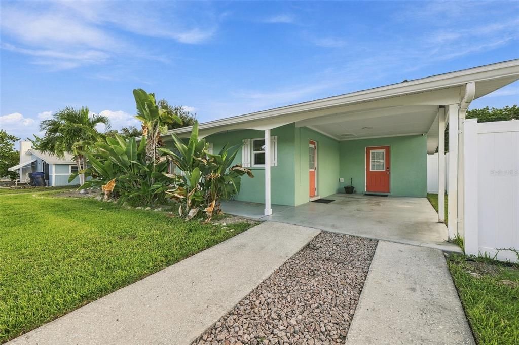 Activo con contrato: $289,000 (2 camas, 1 baños, 1056 Pies cuadrados)