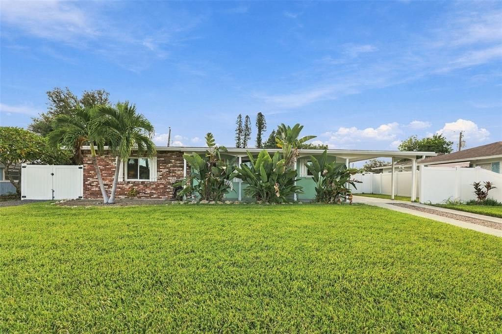 Activo con contrato: $289,000 (2 camas, 1 baños, 1056 Pies cuadrados)